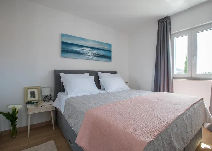 Apartment Navis