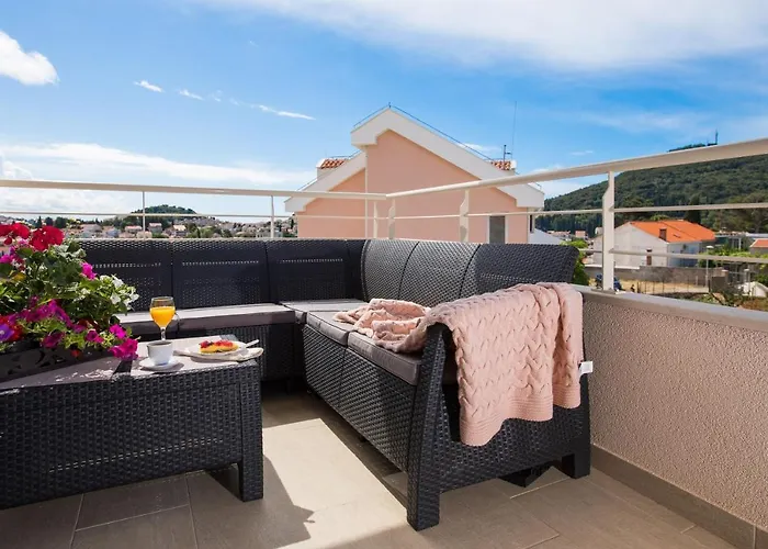 Apartment Navis